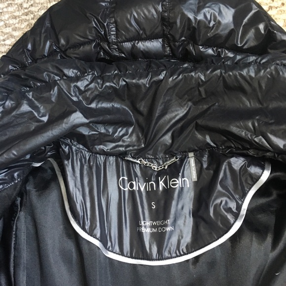 Calvin Klein full length puffer - Picture 3 of 8